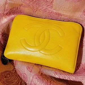 *Sold* CHANEL Timeless CC Zip Around Caviar Clutch